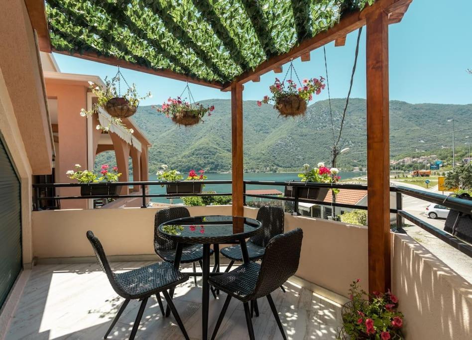Summer Retreat Kotor Exterior photo